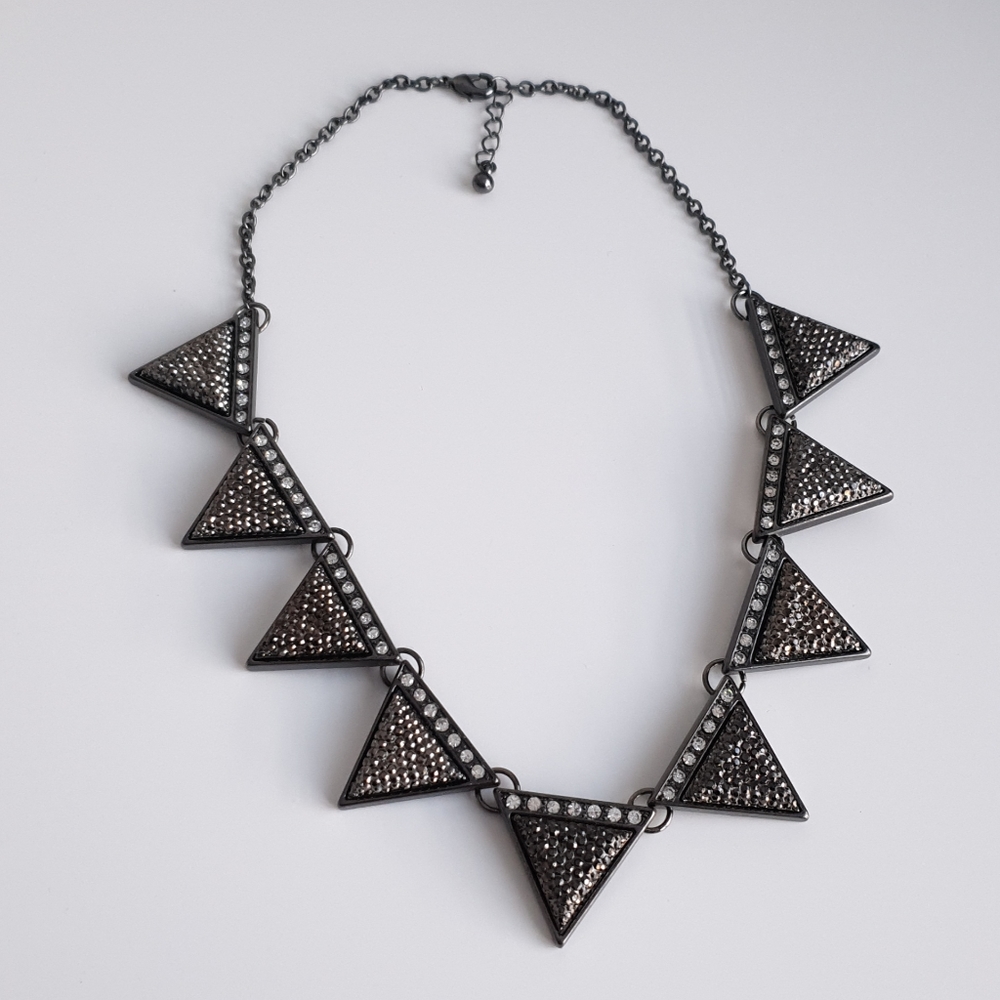 Triangle choker